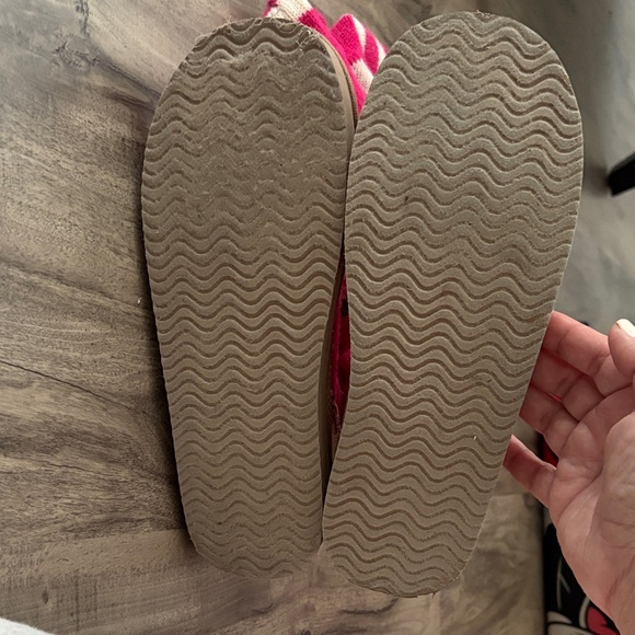 Rare Victoria’s Secret Pink Mukluks hot pink Knit Boots size M (7-8) - Picture 5 of 6